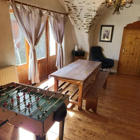 Vakantiehuis Grande Maison Familiale Avec Piscine Chauffee Faucon-de-Barcelonnette
