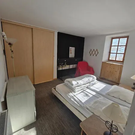 Vakantiehuis Grande Maison Familiale Avec Piscine Chauffee *