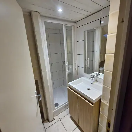 Grande Maison Familiale Avec Piscine Chauffee Vakantiehuis *
