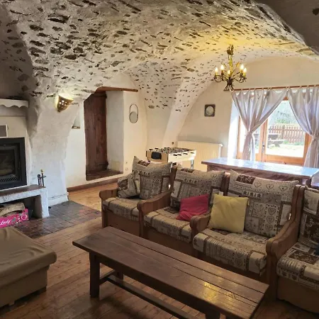 Grande Maison Familiale Avec Piscine Chauffee * Faucon-de-Barcelonnette